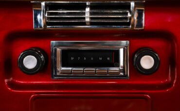 Chevrolet-C10-1971-Red-Metallic-Tan-29
