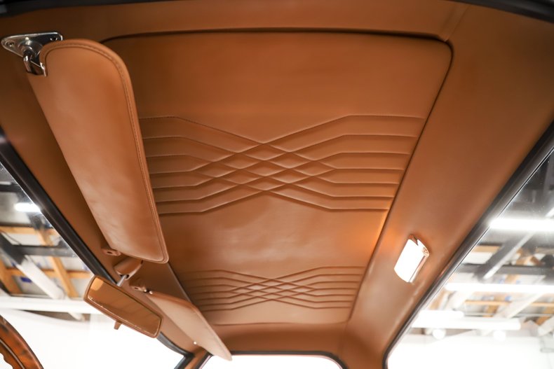 Chevrolet-C10-1971-Red-Metallic-Tan-33