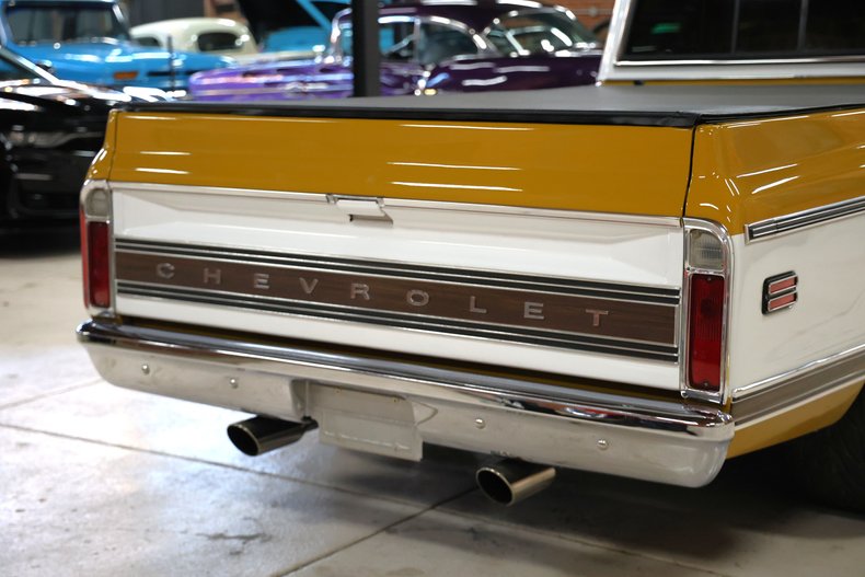 Chevrolet-C10-1972-Gold-Black-ampamp-Yellow-H-35