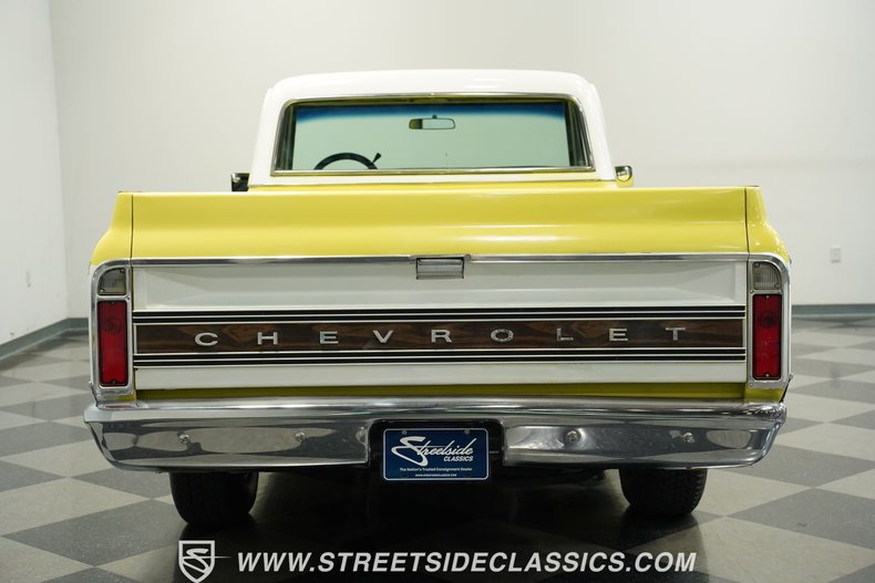 Chevrolet-C10-1972-Light-Yellow-Black-2
