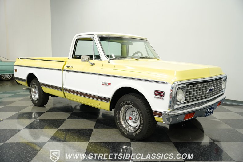 Chevrolet-C10-1972-Light-Yellow-Black-23
