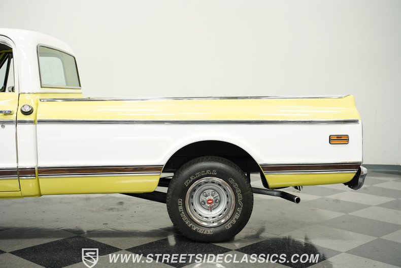 Chevrolet-C10-1972-Light-Yellow-Black-30