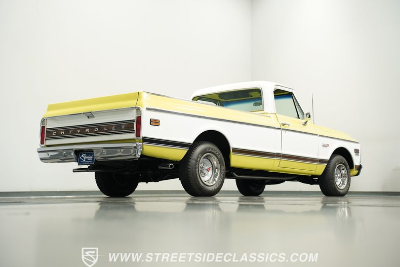 Chevrolet-C10-1972-Light-Yellow-Black-31