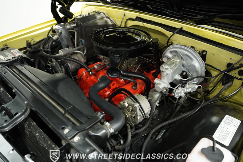 Chevrolet-C10-1972-Light-Yellow-Black-34