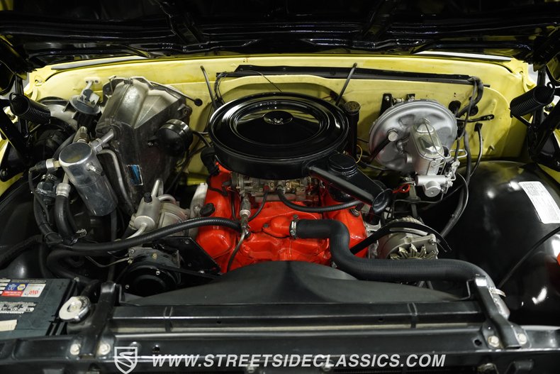 Chevrolet-C10-1972-Light-Yellow-Black-35
