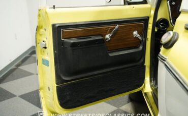 Chevrolet-C10-1972-Light-Yellow-Black-38