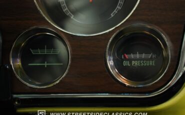 Chevrolet-C10-1972-Light-Yellow-Black-43