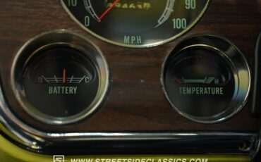 Chevrolet-C10-1972-Light-Yellow-Black-44