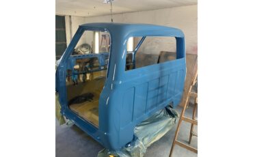 Chevrolet-C10-1972-STOCK-1972-C10-Blue-Black-and-Grey-37