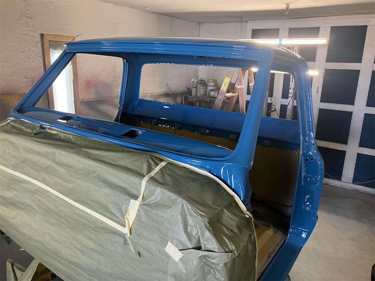 Chevrolet-C10-1972-STOCK-1972-C10-Blue-Black-and-Grey-38