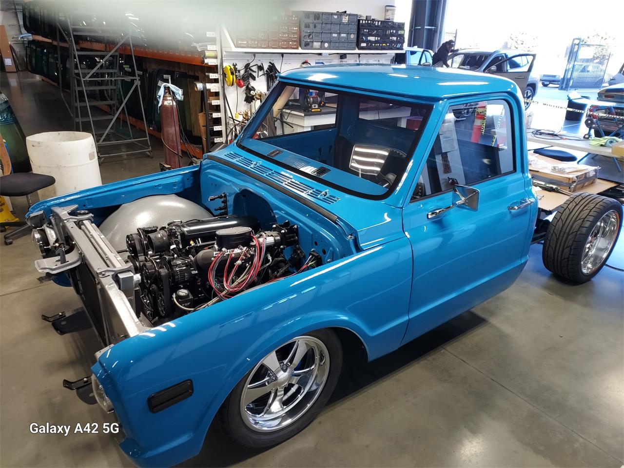Chevrolet-C10-1972-STOCK-1972-C10-Blue-Black-and-Grey-42