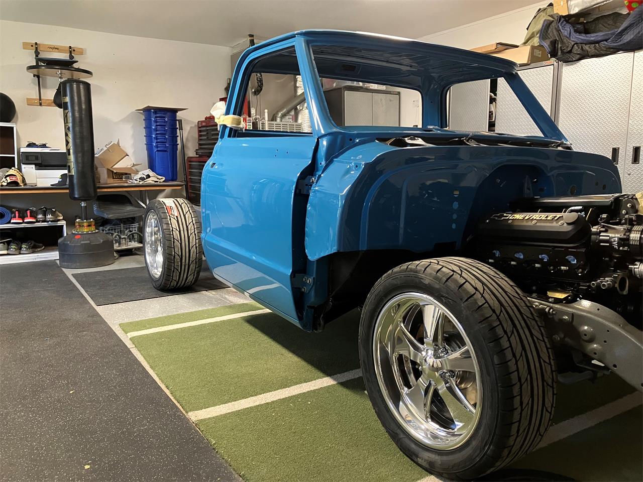 Chevrolet-C10-1972-STOCK-1972-C10-Blue-Black-and-Grey-43