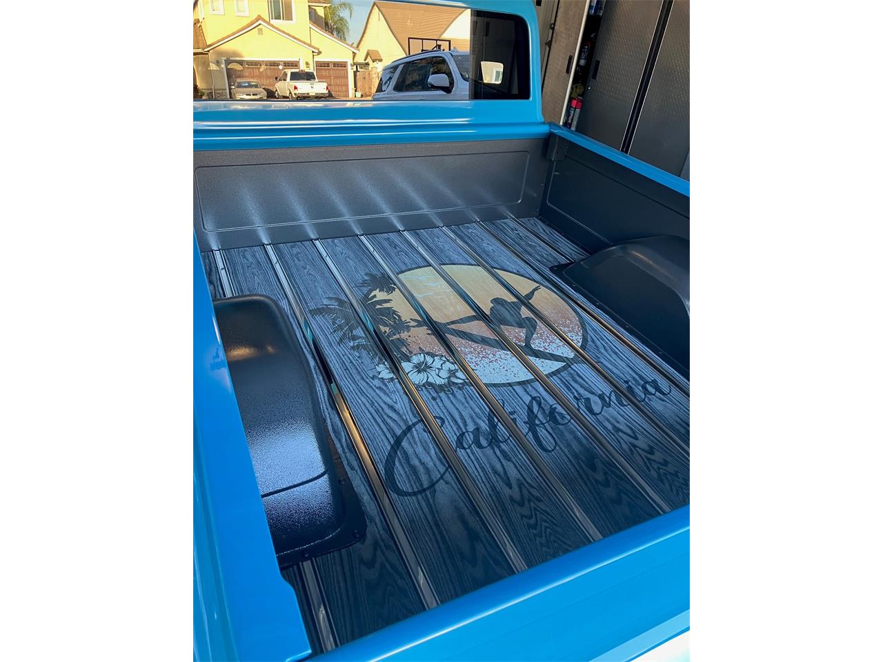 Chevrolet-C10-1972-STOCK-1972-C10-Blue-Black-and-Grey-53