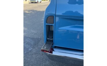 Chevrolet-C10-1972-STOCK-1972-C10-Blue-Black-and-Grey-56