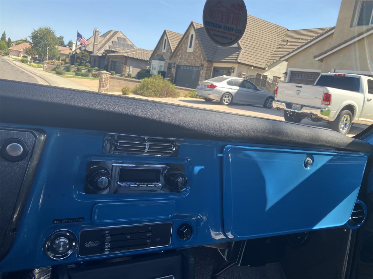 Chevrolet-C10-1972-STOCK-1972-C10-Blue-Black-and-Grey-57