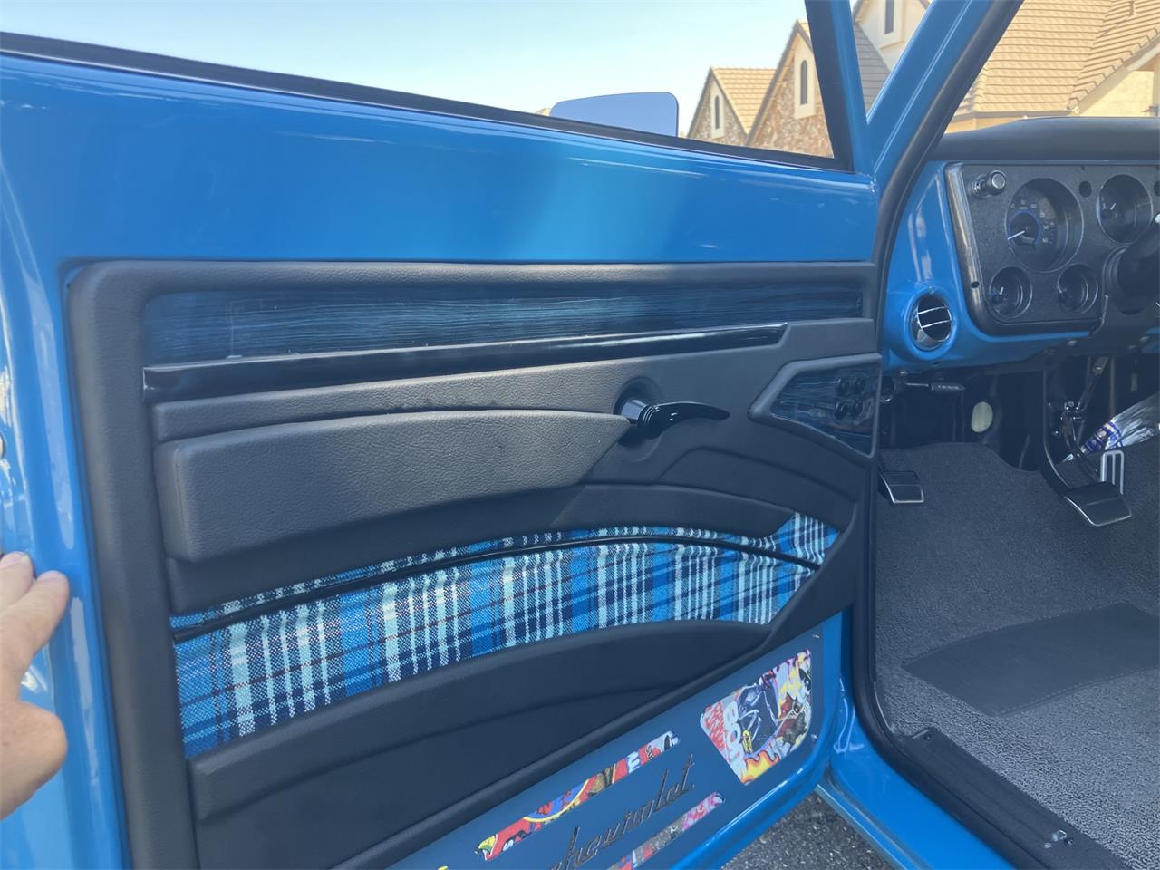 Chevrolet-C10-1972-STOCK-1972-C10-Blue-Black-and-Grey-58