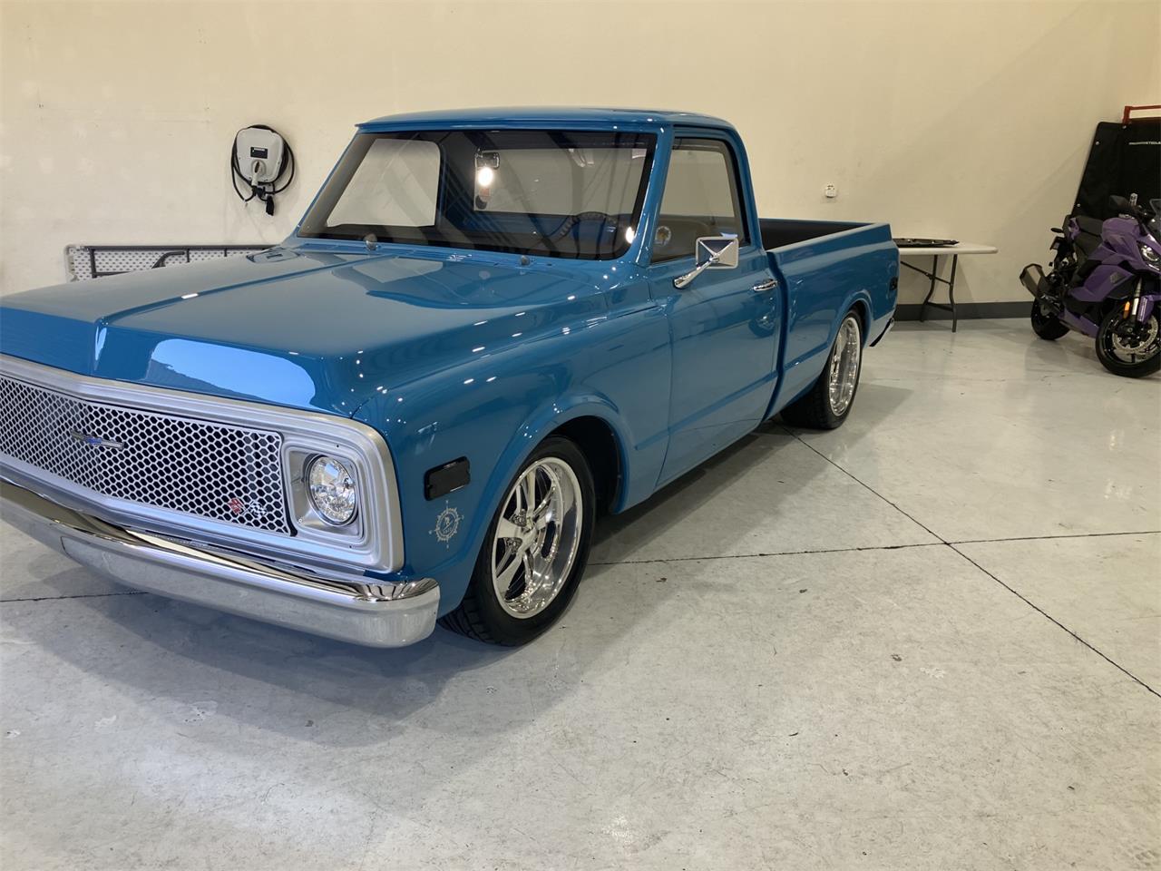 Chevrolet-C10-1972-STOCK-1972-C10-Blue-Black-and-Grey-63