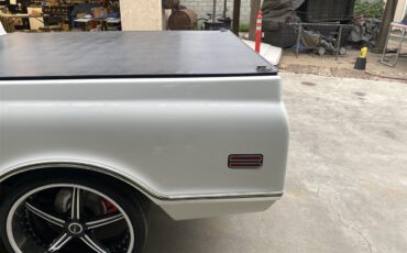 Chevrolet-C10-1972-White-Black-10
