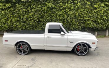 Chevrolet-C10-1972-White-Black-2