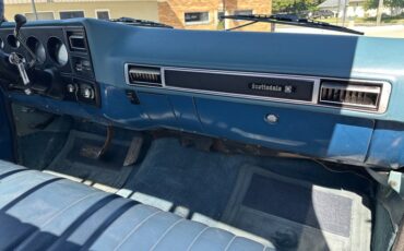 Chevrolet-C10-1979-Medium-Blue-Blue-14