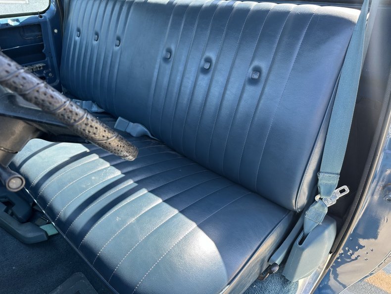 Chevrolet-C10-1979-Medium-Blue-Blue-15