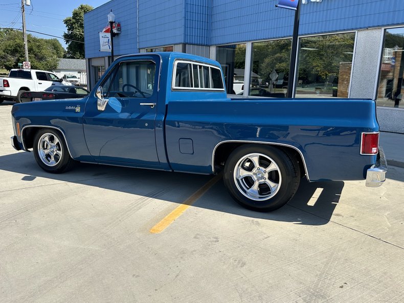 Chevrolet-C10-1979-Medium-Blue-Blue-4