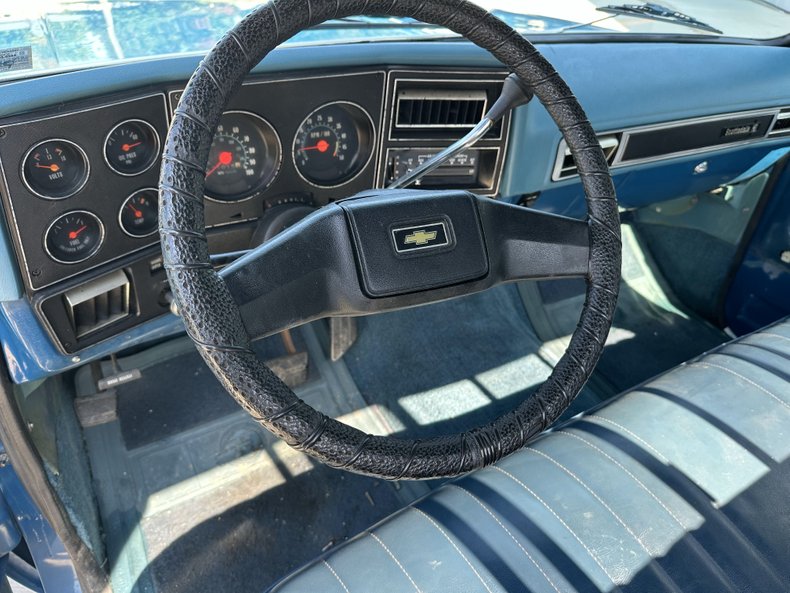 Chevrolet-C10-1979-Medium-Blue-Blue-5