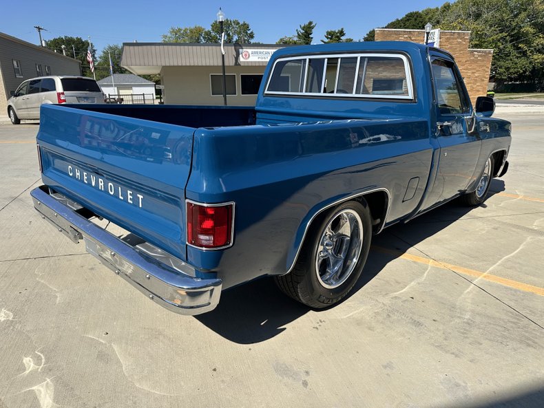 Chevrolet-C10-1979-Medium-Blue-Blue-7