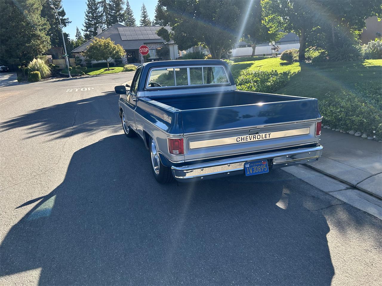 Chevrolet-C10-1979-blue-and-silver-grey-2