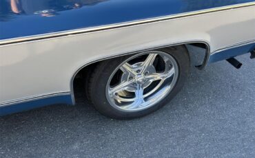Chevrolet-C10-1979-blue-and-silver-grey-3
