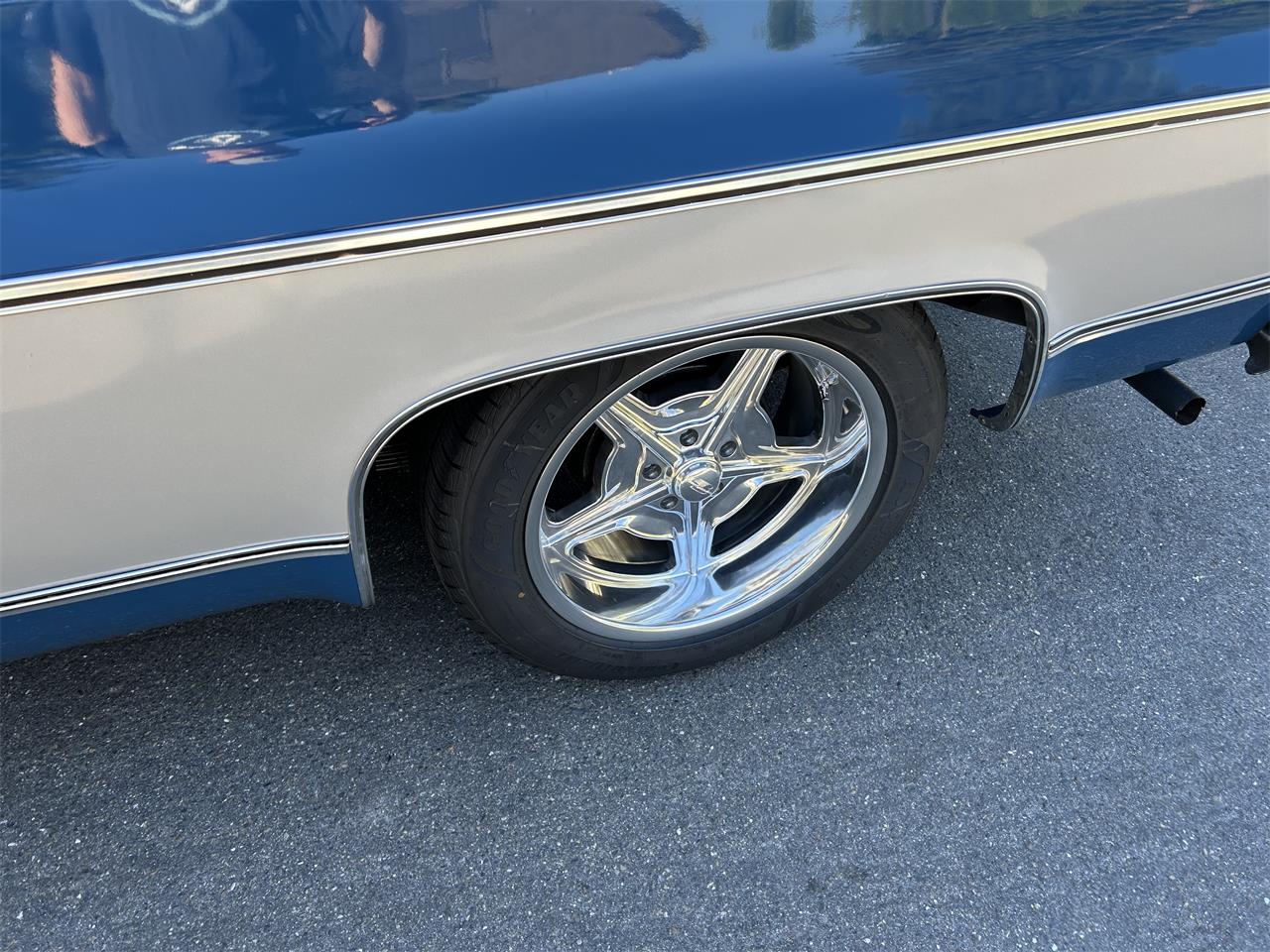 Chevrolet-C10-1979-blue-and-silver-grey-3