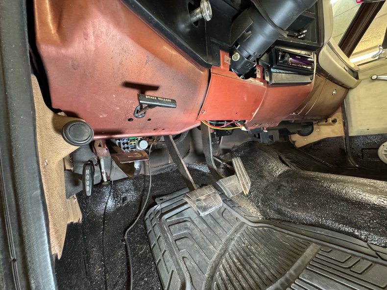 Chevrolet-C10-1986-Brown-Beige-11
