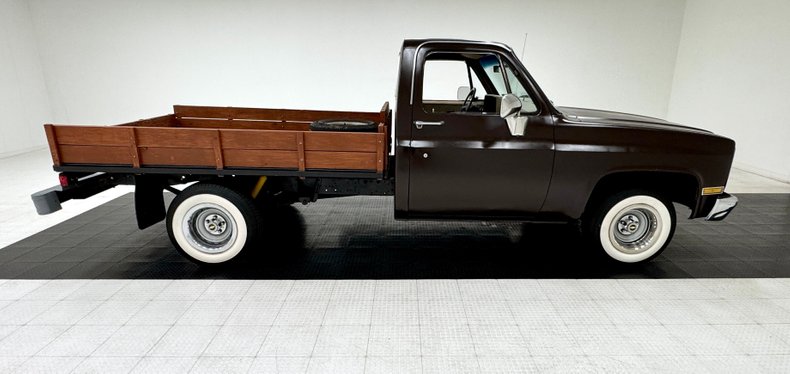 Chevrolet-C10-1986-Brown-Beige-14