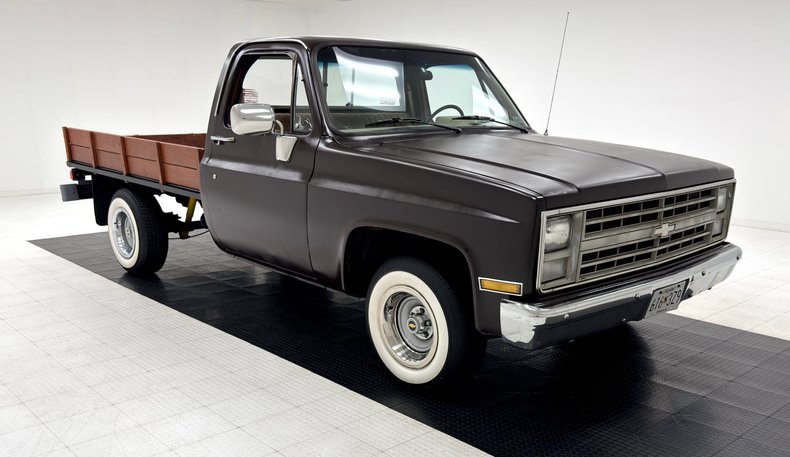 Chevrolet-C10-1986-Brown-Beige-15