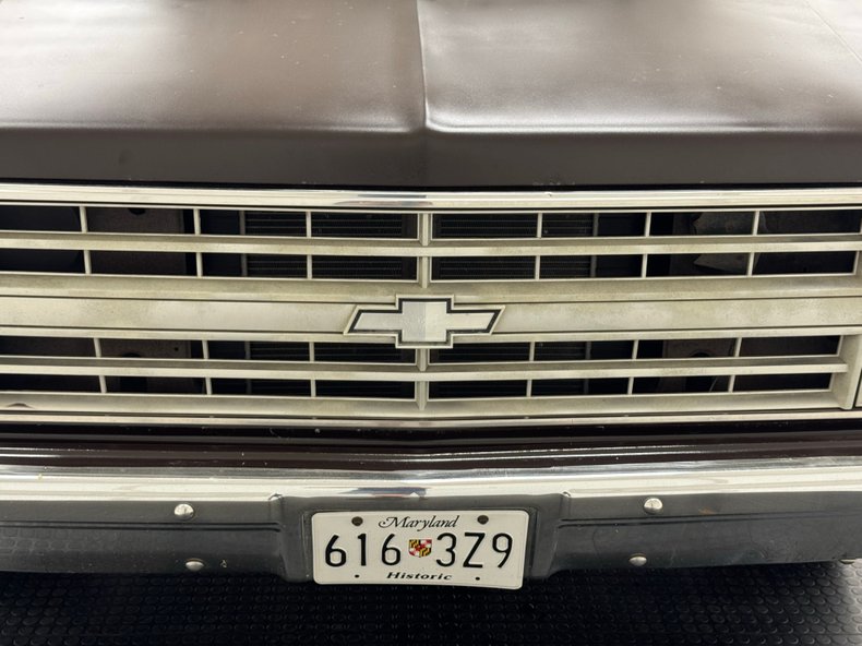 Chevrolet-C10-1986-Brown-Beige-17