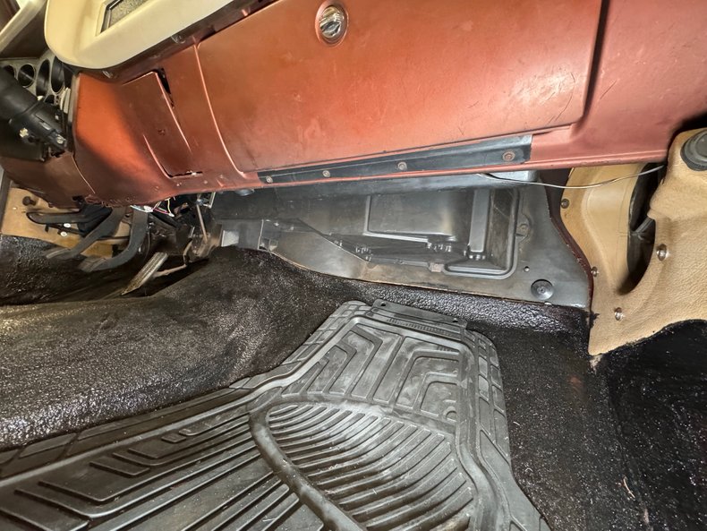 Chevrolet-C10-1986-Brown-Beige-28