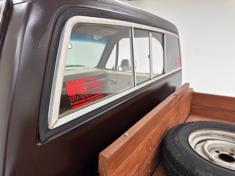Chevrolet-C10-1986-Brown-Beige-3