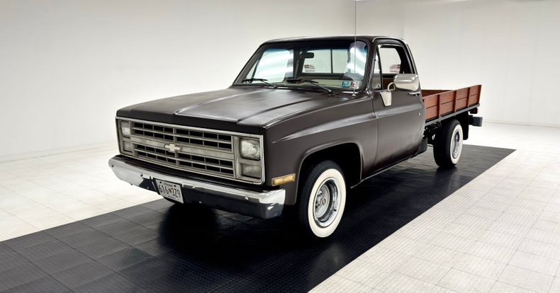 Chevrolet-C10-1986-Brown-Beige-36
