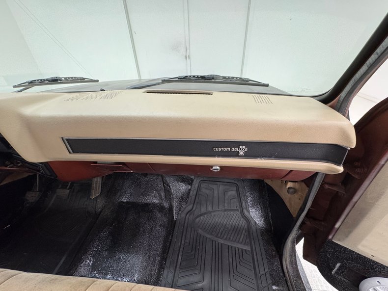 Chevrolet-C10-1986-Brown-Beige-49