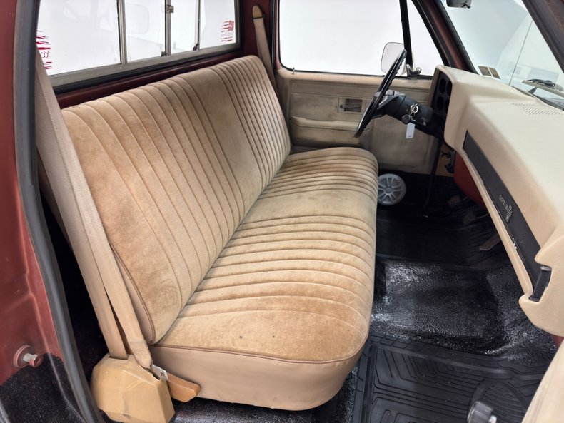 Chevrolet-C10-1986-Brown-Beige-7