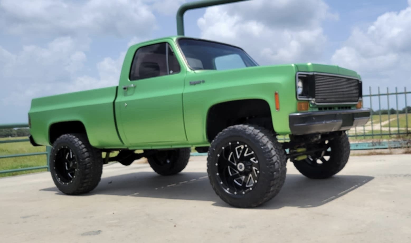 Chevrolet-C10K10-1973-Cab-Chassis-9