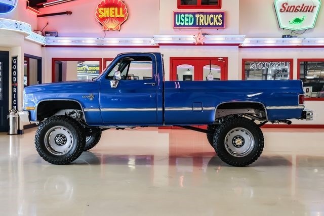 Chevrolet-CK-20-1981-2D-Standard-Cab-11
