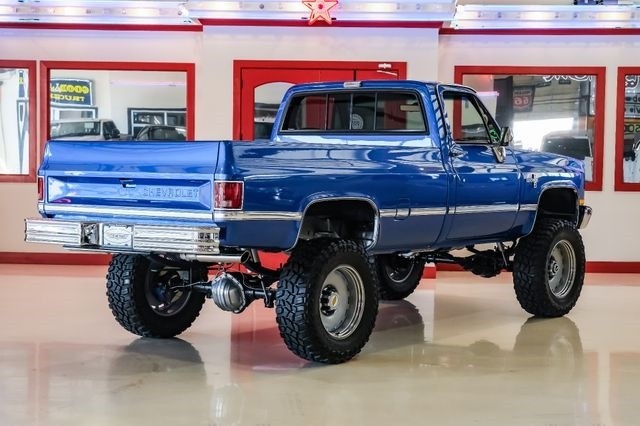 Chevrolet-CK-20-1981-2D-Standard-Cab-2