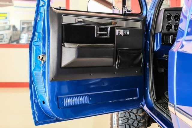 Chevrolet-CK-20-1981-2D-Standard-Cab-31