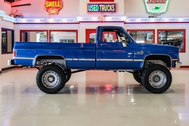 Chevrolet-CK-20-1981-2D-Standard-Cab-9