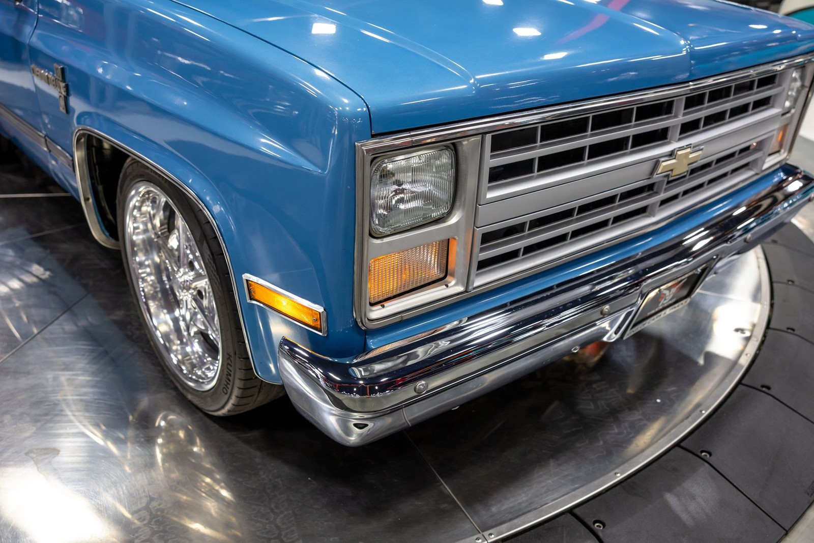 Chevrolet-CK-Pickup-1500-1985-Pickup-Truck-33