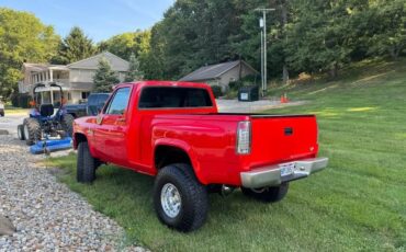 Chevrolet-CK-Pickup-1500-1985-Standard-Cab-Pickup-3