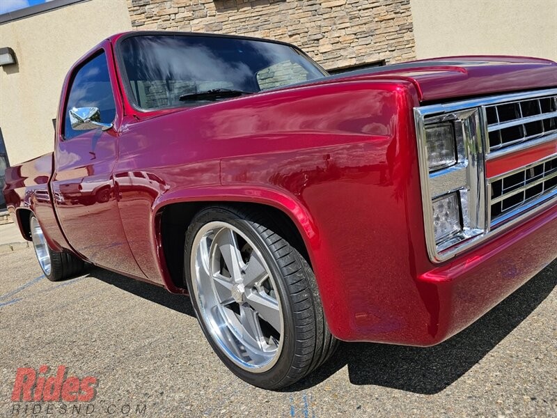 Chevrolet-CK-Pickup-1500-1986-Truck-1