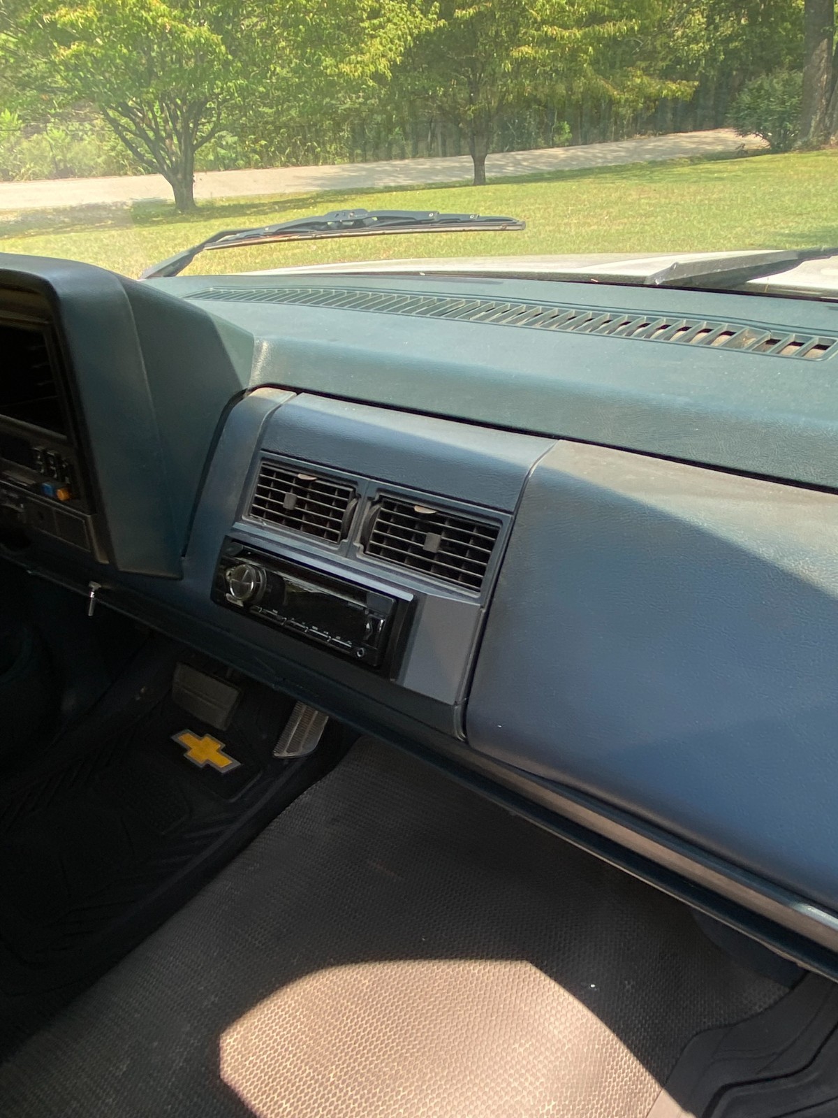 Chevrolet-CK-Pickup-1500-1989-Standard-Cab-Pickup-23