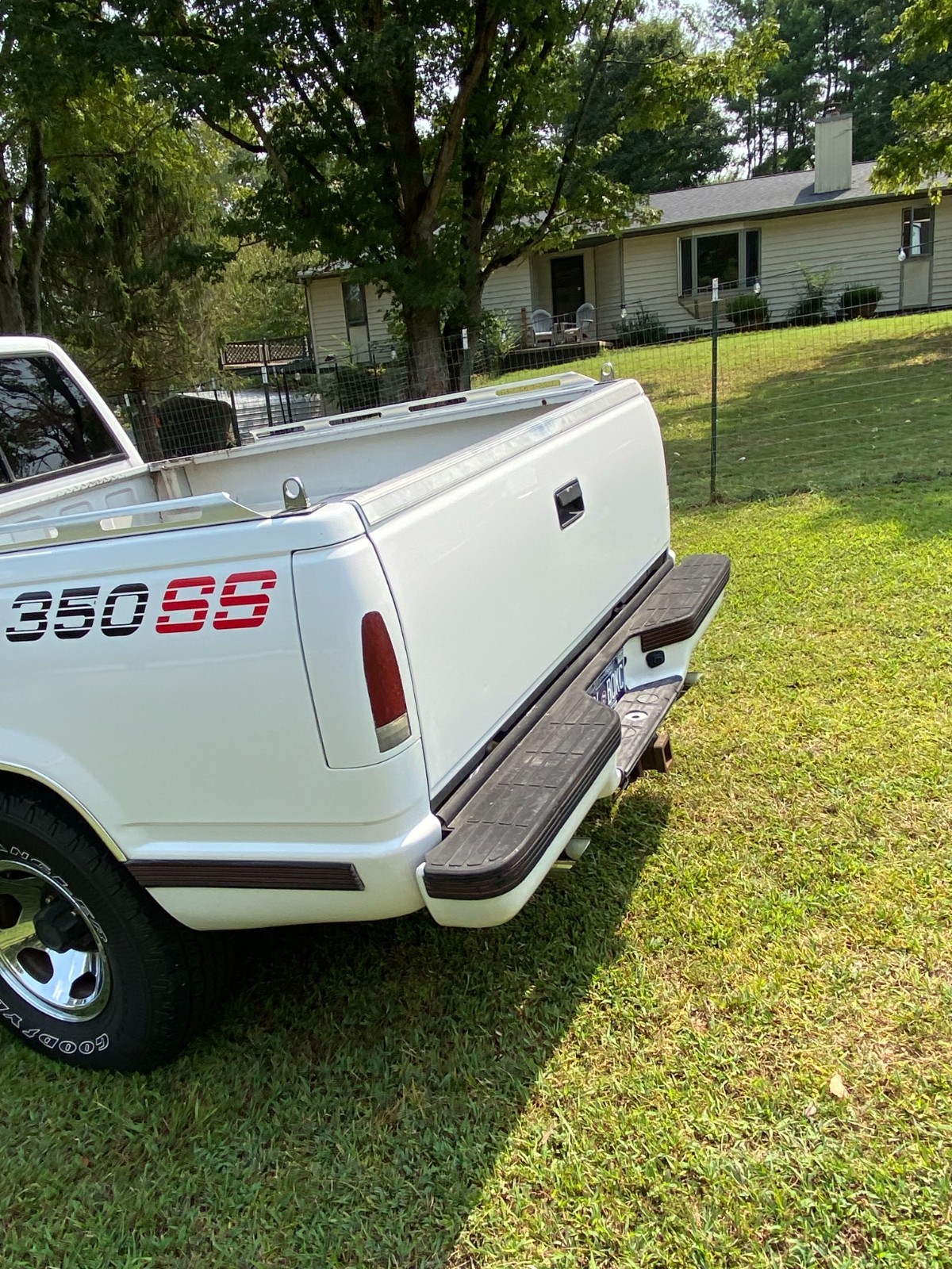 Chevrolet-CK-Pickup-1500-1989-Standard-Cab-Pickup-8